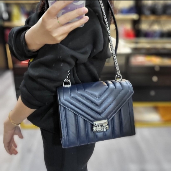 ❌SOLD❌ ♠️Michael Kors Medium Whitney Bag♠️ - Picture 6 of 11